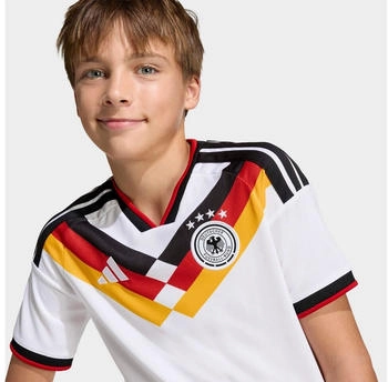Adidas Deutschland Heimtrikot Kinder 2026 – Funktionsmaterial hält auch beim aktiven Spiel trocken