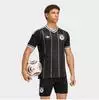 Fußball-Fanartikel schwarz