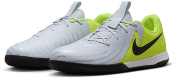 Nike Jr. Phantom GX 2 Academy IC (FJ2609) metallic silver/volt/black – Nike Jr. Phantom GX 2 Academy IC (FJ2609) metallic silver/volt/black Hallenschuh für junge Ballkünstler