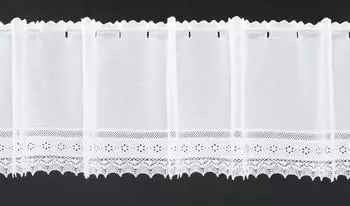 Kranzusch Batist mit Häkelspitze 115,5x27cm