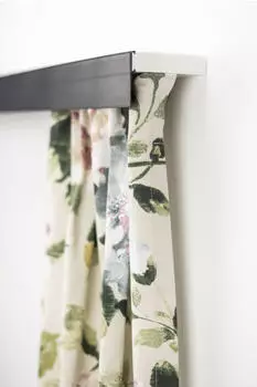 Garesa Kunststoffschiene mit Blende 1-l&auml;ufig 160cm Wand schwarz