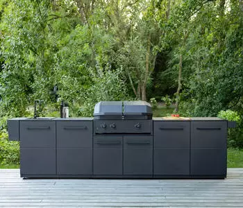 Cozze Quattro 900 4-in-1 – Drei Brenner schaffen flexible Grillzonen für verschiedene Gartechniken
