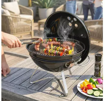 Outsunny Tragbarer Kugelgrill mit Deckel (846-250V00BK)