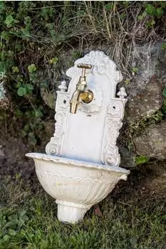 Aubaho Wandbrunnen Gusseisen, antik, weiß