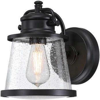 Westinghouse Lighting 6124140 Einflammige Wandleuchte Emma Jane Vintage-Stil für den Außenbereich, Ausführung in Mattschwarz mit klarem Antikglas