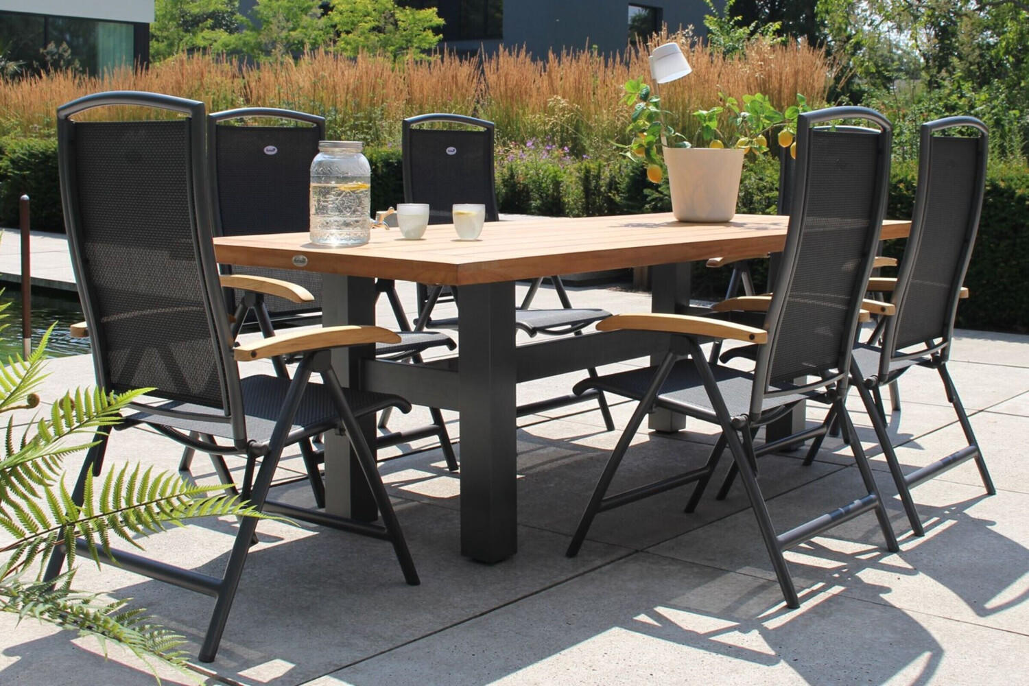 Hartman Alice Multipositionssessel - Aluminium-Gestell, Teak-Armlehnen, Anthrazit, Klappbar