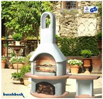BUSCHBECK Carmen mit Tisch