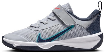 Nike Omni Multi-Court Younger Kids (DM9026)