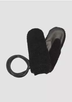 s.Oliver Fäustlinge aus Teddyplüsch schwarz 2159103.9999.