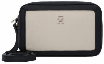 Tommy Hilfiger TH Essential (AW0AW157010F4) white clay - black