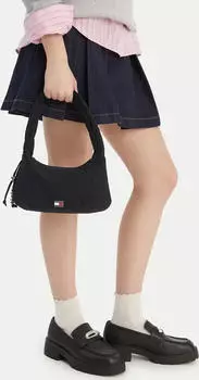 Tommy Hilfiger Casual mit Crinkle-Struktur Schultertasche schwarz (AW0AW18068BDS)