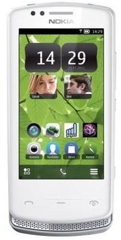 Nokia 700