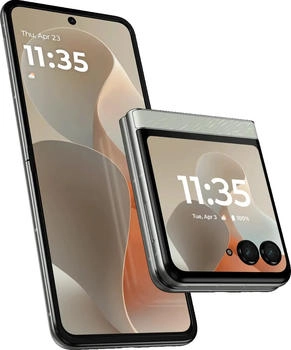 Motorola Razr 60 PANTONE Lightest Sky