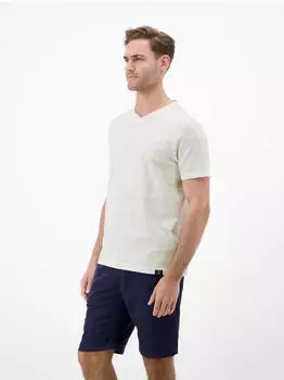 Lerros T-Shirt mit V-Neck in Strickqualität Broken White (2633121_10302)