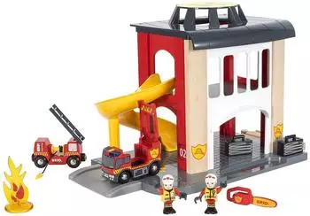 Brio Gro&szlig;e Feuerwehr-Station mit Einsatzfahrzeug (33833)