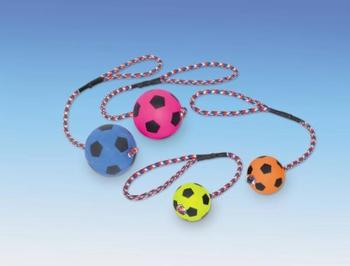 Nobby Fußball mit Seil Moosgummi (6 cm)