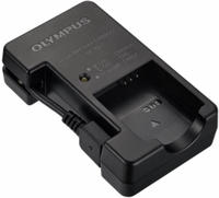 OM System V6560280W000, OM System UC-92 Mehrfachlade- ger&auml;t f&uuml;r LI-90B/LI-92B