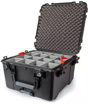 Nanuk 970 Hartschalenkoffer mit Rollen, gepolsterte Trennwand, wasserdicht, schwarz (970S-020BK-0A0)