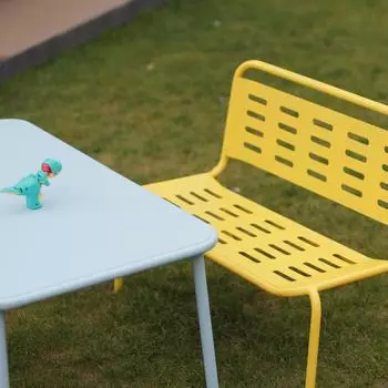 casa.pro Etroubles Kindersitzgruppe 4-tlg. Tisch, 2 Stühle & Bank, Stahl, mehrfarbig