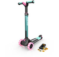 BERG 24.77.15.00, BERG Nexo Scooter klappbar Lights Magnet-deck mint