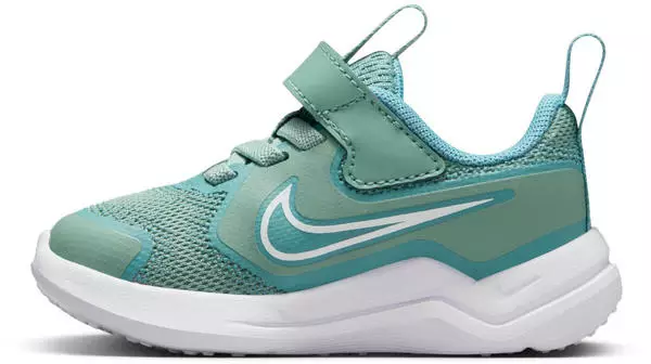 Nike Cosmic Runner