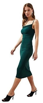 Trendyol Gerade Midi Kleid Träger smaragd