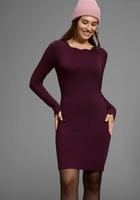 Laura Scott Strickkleid figurbetont und kurz - mit femininer Wellenkante