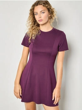 Apricot Skaterkleid mit ausgestelltem Rock