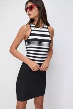 No Matter What Gestreiftes Halterneck Midi Kleid Bodycon (8684170013576) schwarz/weiß