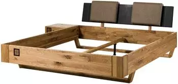 Massivmoebel24 KITZBÜHEL Bett Wildeiche 140x200 mit Nachttisch links & Kopfteilkissen taupe (67-634-420-2064)