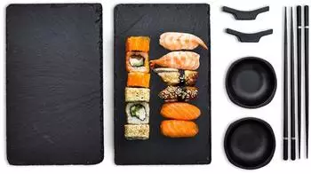 Mikamax Sushi-Set f&uuml;r 2 Personen, 8-teilig, mit St&auml;bchen und Dippsch&auml;lchen (05126)