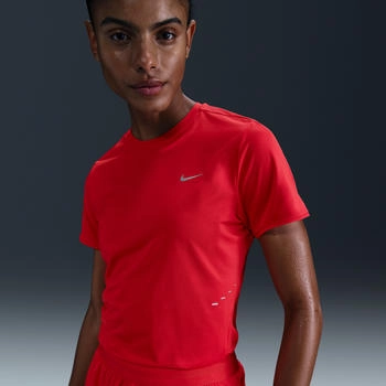 Nike Laufshirt SWIFT DRI-FIT rot