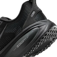 Nike HM6803-005, NIKE Vomero 18 Laufschuhe Herren 005 - black/black-dk smoke grey-lt