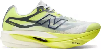 New Balance FuelCell SuperComp Elite V6 gelb