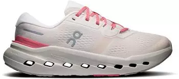 On Cloudrunner 3 (Damen)