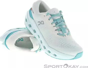 On Cloudrunner 3 (Damen)