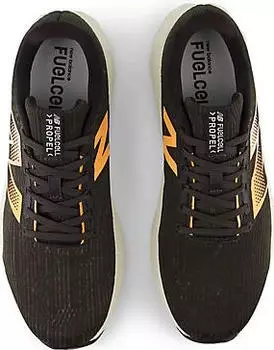 New Balance FuelCell Propel v5