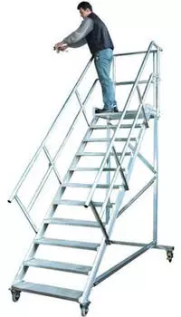 Euroline 513 Wartungsb&uuml;hne 45&deg; 800mm Stufenbreite 5 Stufen Alu gerieft (5134205)