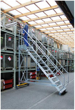 G&uuml;nzburger Steigtechnik Aluminium-Plattformtreppe fahrbar 45&deg; 10 Stufen (300790)