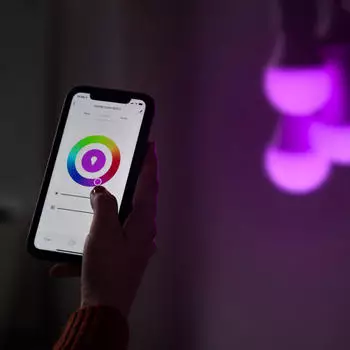 Hombli Smart Bulb 9W RGB (2x) (E27, 9 W, 800 lm, 2 x, F) – Hombli Smart Bulb 9W RGB (2x) – Intelligente Beleuchtung für Ihr Zuhause