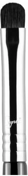 Sigma Beauty E21 Smudge Brush