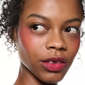 MAC Powder Kiss Lip + Cheek Mousse (5ml) M&middot;A&middot;Csmash
