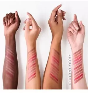 Essence Blur Souffl&eacute; Matte Lip Cream (3,6 ml)