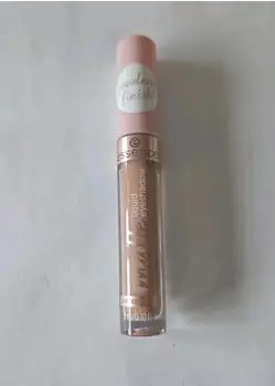 Essence Matte Liquid Eyeshadow (3ml) 01 Bare Bliss