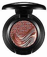 MAC Extra Dimension Eyeshadow Amorous Alloy