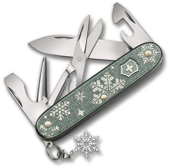 Victorinox Pionier x Winter Special Edition