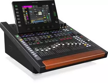 Behringer Wing Compact