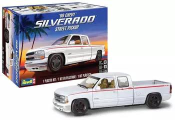 Revell 1999 Chevy Silverado Street Pickup 1:25 (14538)