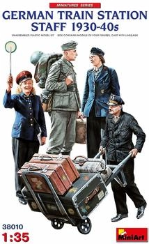 MiniArt 38010 1:35 German Train Station Staff 1930-40s