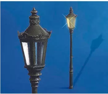 Plus Model 211 1:35 Parklampen